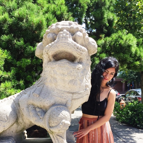 Meet your Posher, JM - Picture 1 of 2